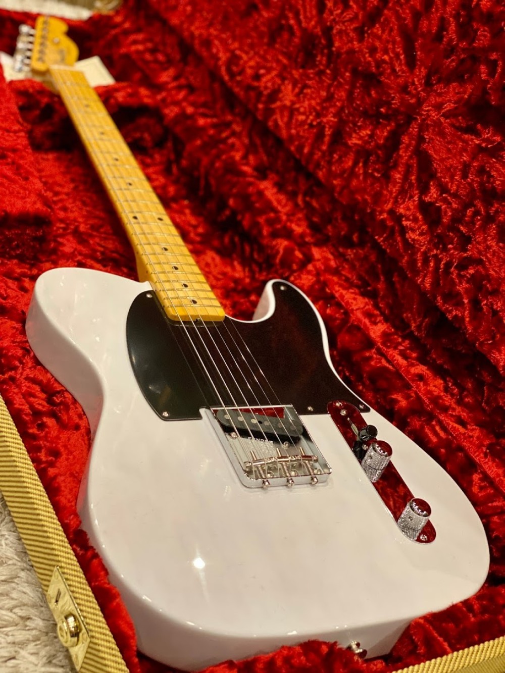 Fender 70th Anniversary Esquire in White Blonde